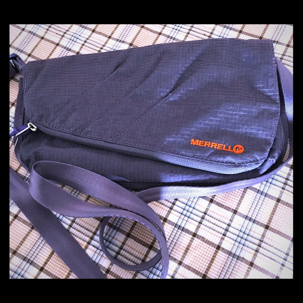 Merrell Helio Clutch